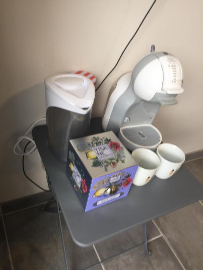 Chez Sandy Bed & Breakfast Aubagne Bagian luar foto